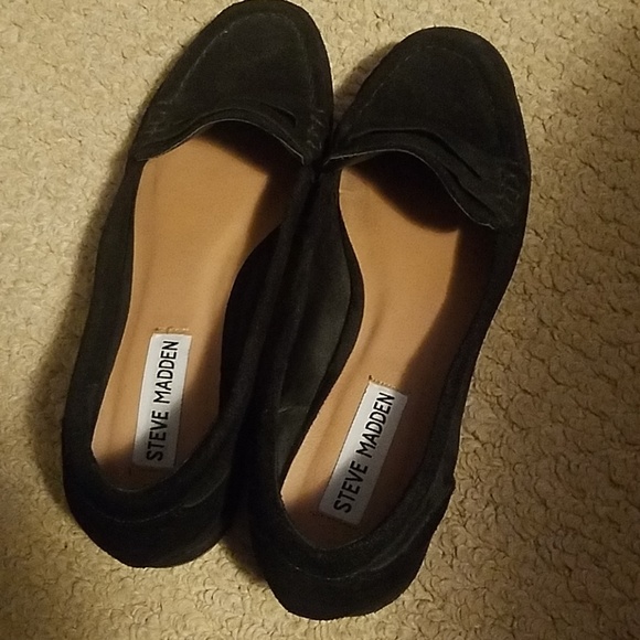 Shoes - Picture 2 of 2